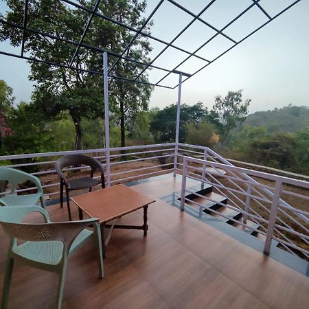 Forest Eco Lodge Ābu Exteriör bild