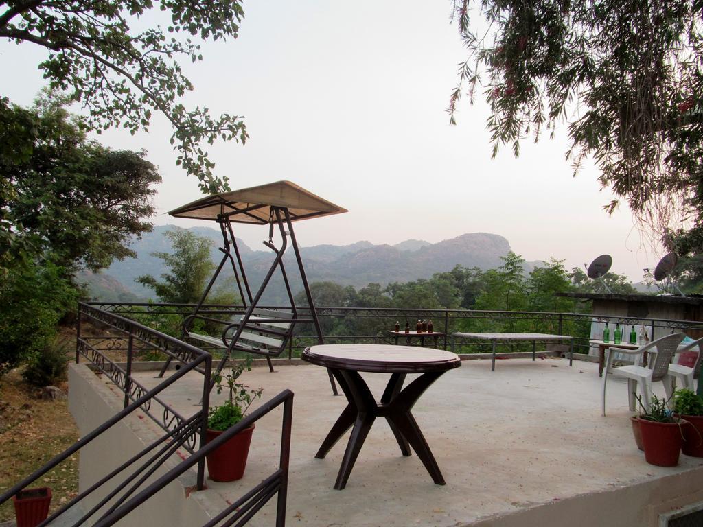 Forest Eco Lodge Ābu Exteriör bild