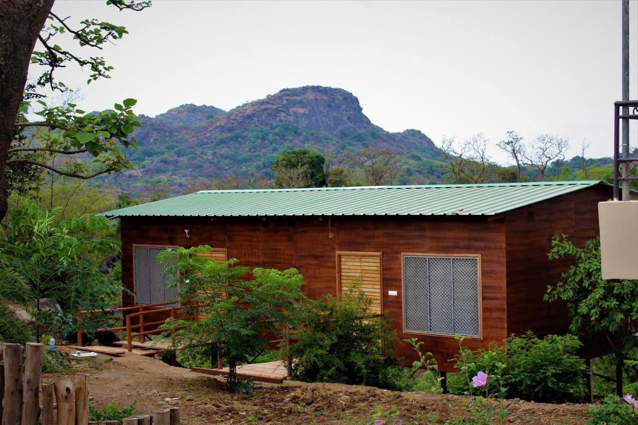 Forest Eco Lodge Ābu Exteriör bild